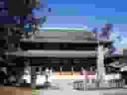 龍顔寺墓地