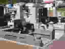 倶会丘墓苑