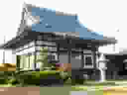 浄心寺　明るい雰囲気の本堂