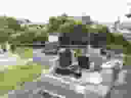 吉岡墓苑