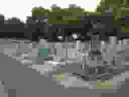 巽東墓地