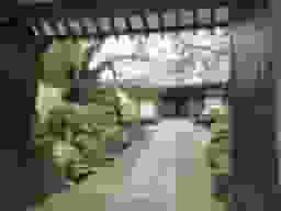 実相院墓苑