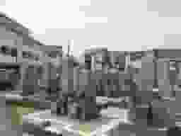 北今在家墓地