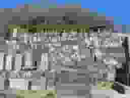 威徳寺墓地