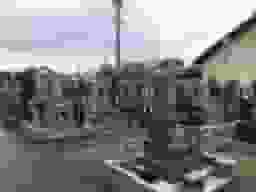 法王寺墓苑