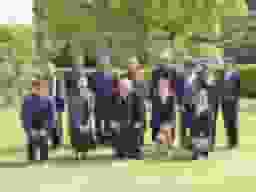 職員の集合写真