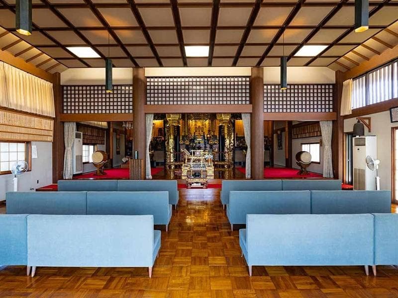 利栄山 長勝寺