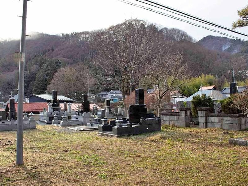 菩薩寺墓地