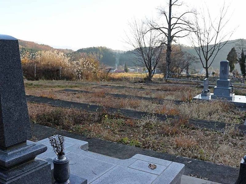 斑尾霊園
