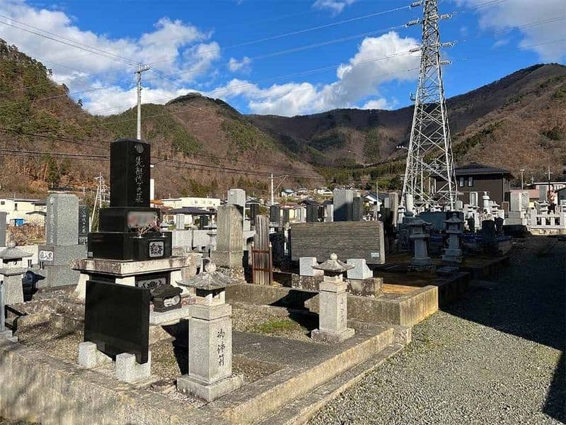 清涼院墓地