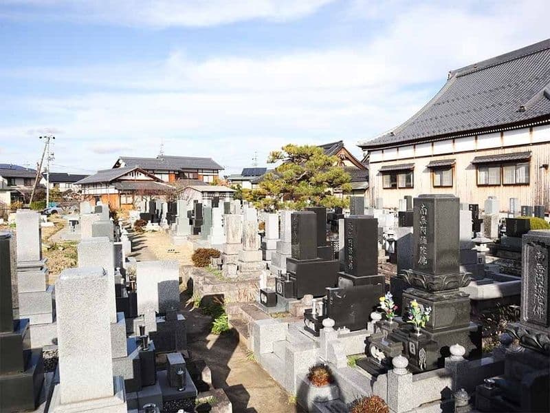 常福寺墓地