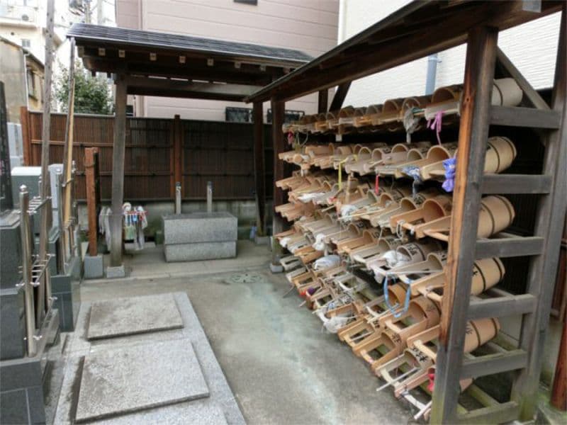 長安寺墓苑