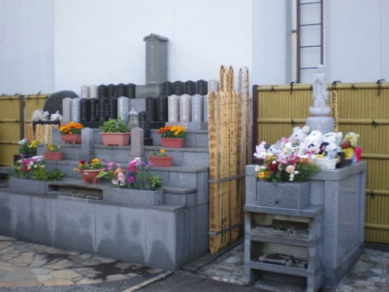 清徳寺墓地