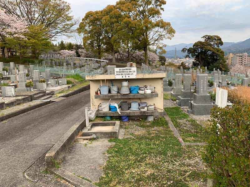東温市営 志津川墓園