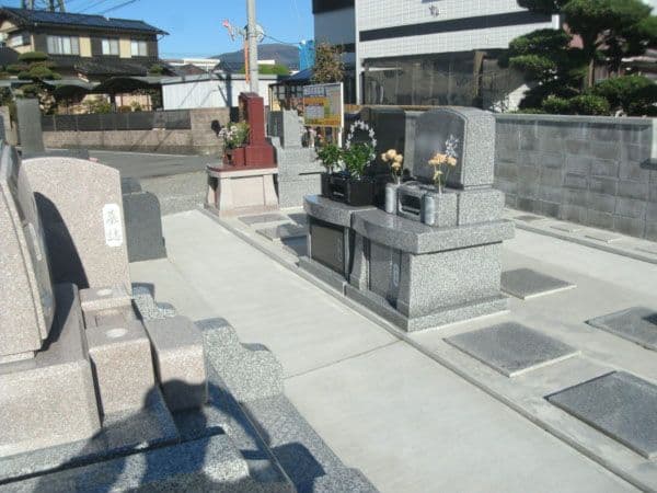 畑田共同墓地