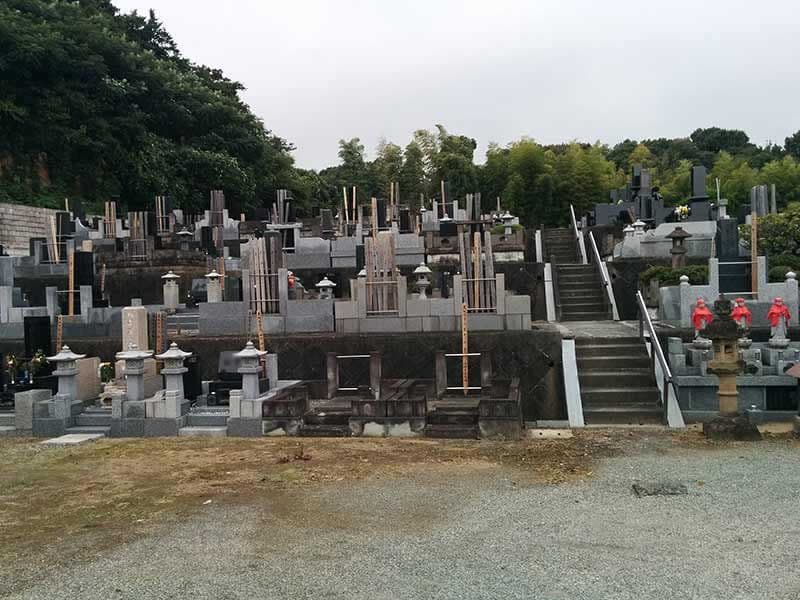 龍洞院　風通しがよい墓苑