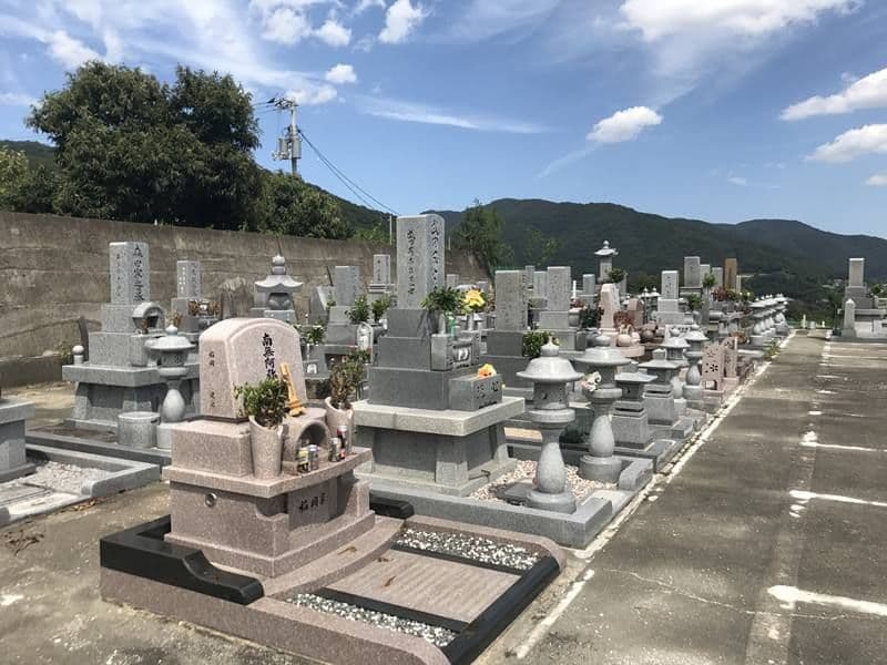 阿波市営 北正広墓地