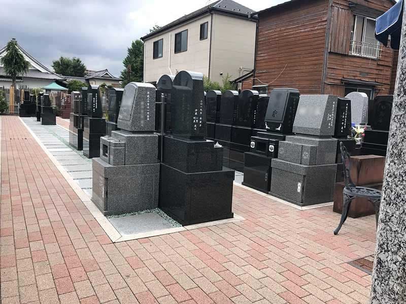 シムティエール山手の杜　広々とした園内