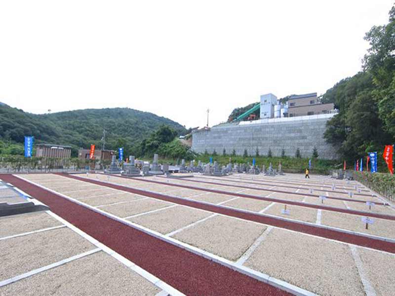 吉宗中央霊園