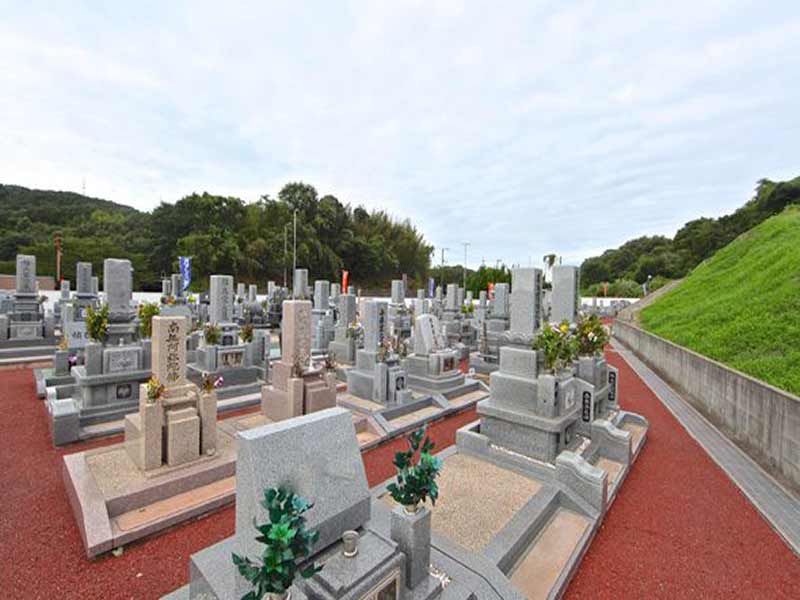オアシス墓苑 大門