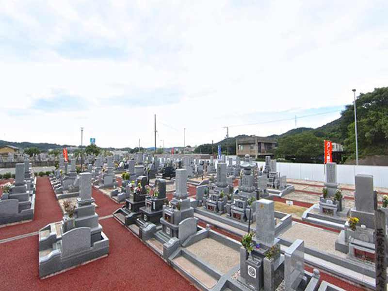 オアシス墓苑 大門