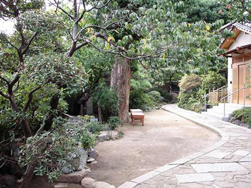 宝珠院　手入れされた植栽