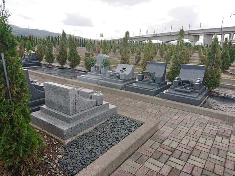 長岡やすらぎ霊園
