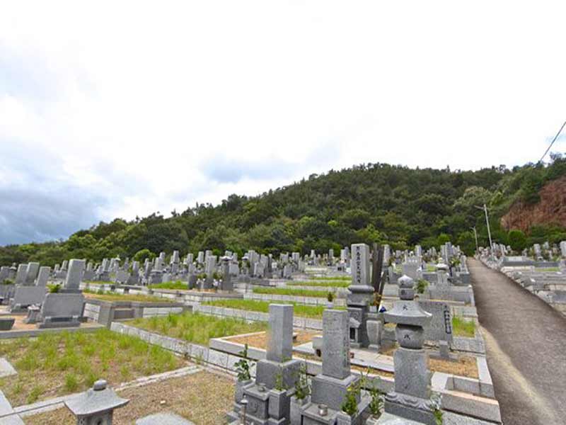 憩いの森墓園
