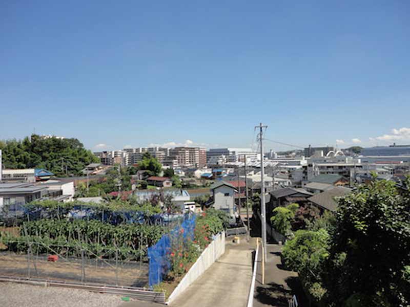 東漸寺 のうこつぼ　高台からの眺望