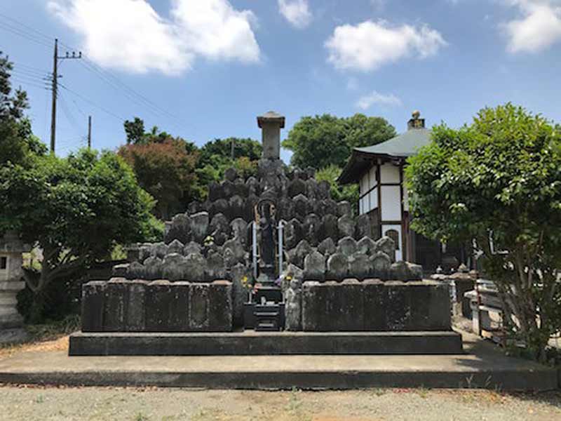 保国寺 のうこつぼ
