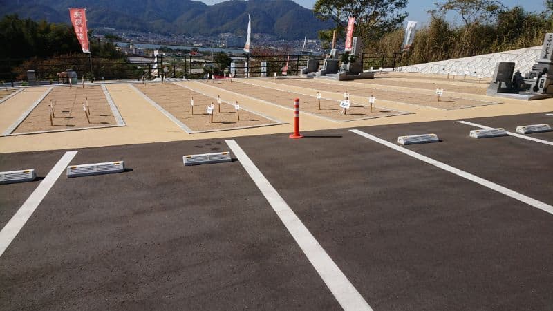 箕島丘墓苑　駐車場