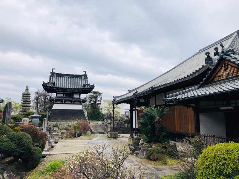 実相寺 のうこつぼ