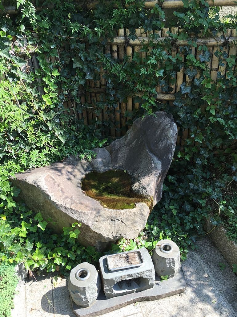 瑠璃光寺 ふれあいの碑