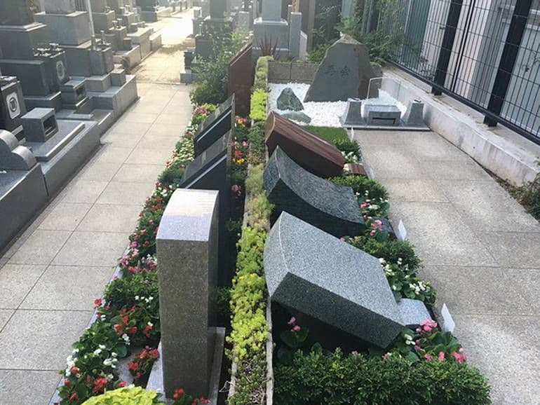 瑠璃光寺 ふれあいの碑