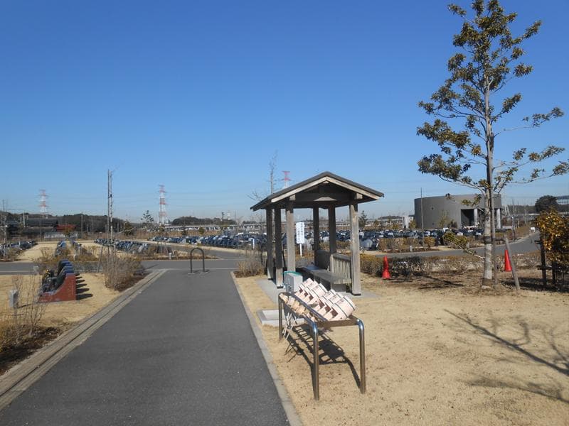 八千代市営霊園　水場と休憩スペース