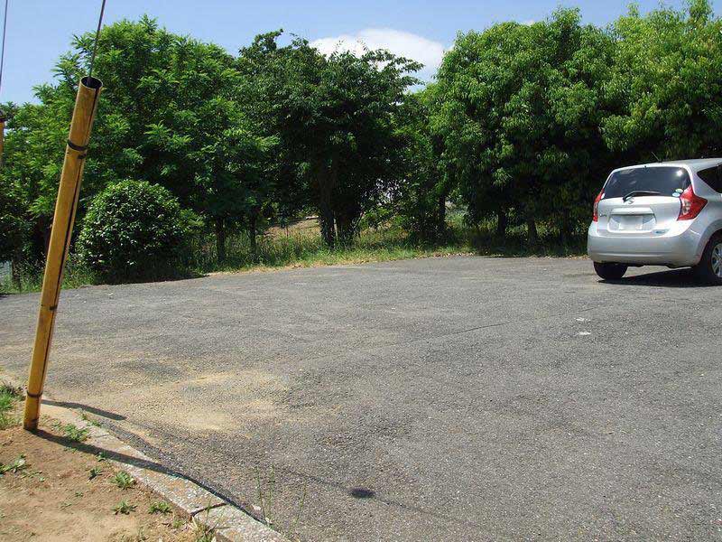 栄町霊園　駐車スペース
