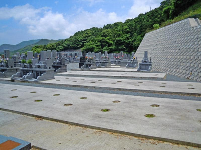 黒崎小嶺霊園