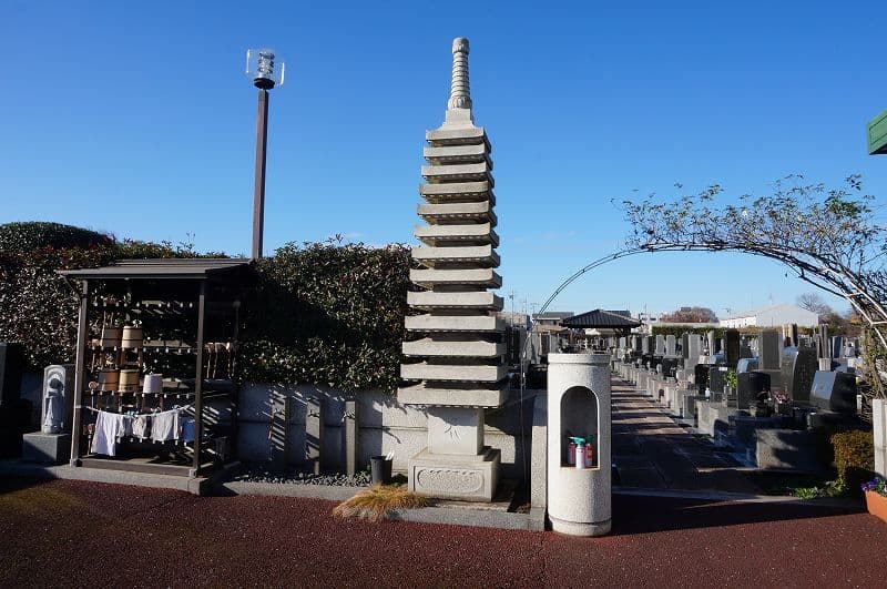 平和浄苑　入り口横にある水汲み場
