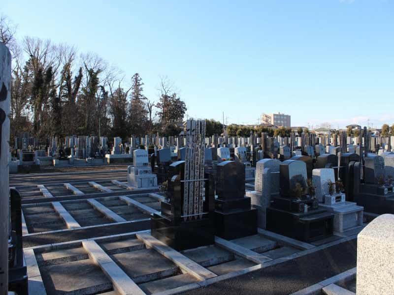 仏子聖地霊園　区画整備された墓地