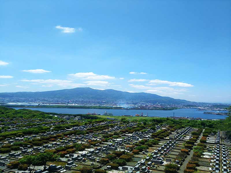 高塔山墓苑
