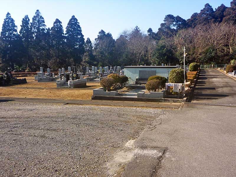 広々とした駐車場完備