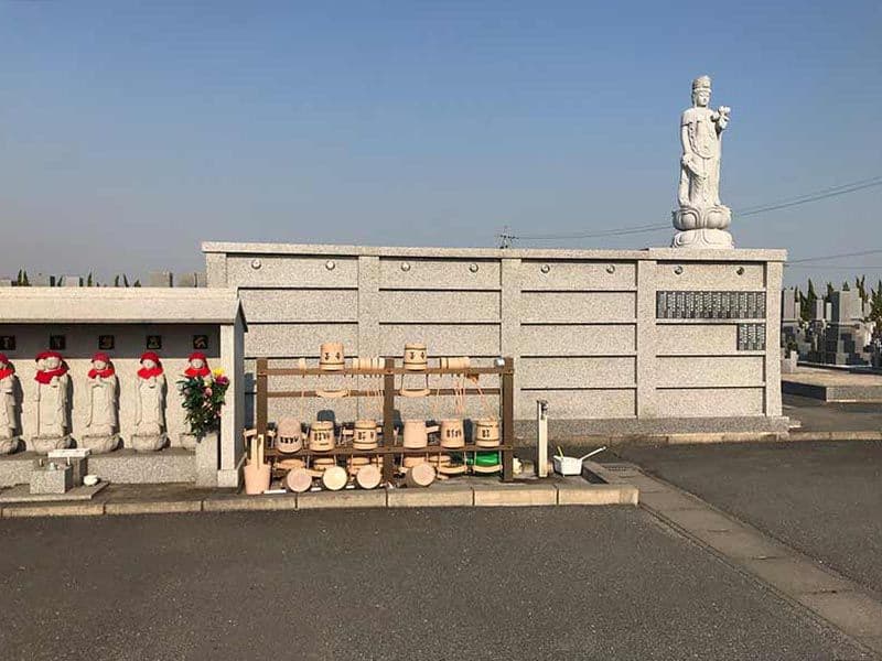 内尾霊園