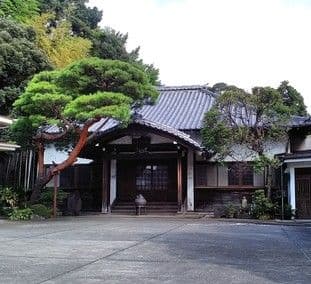 宝泉寺の山門