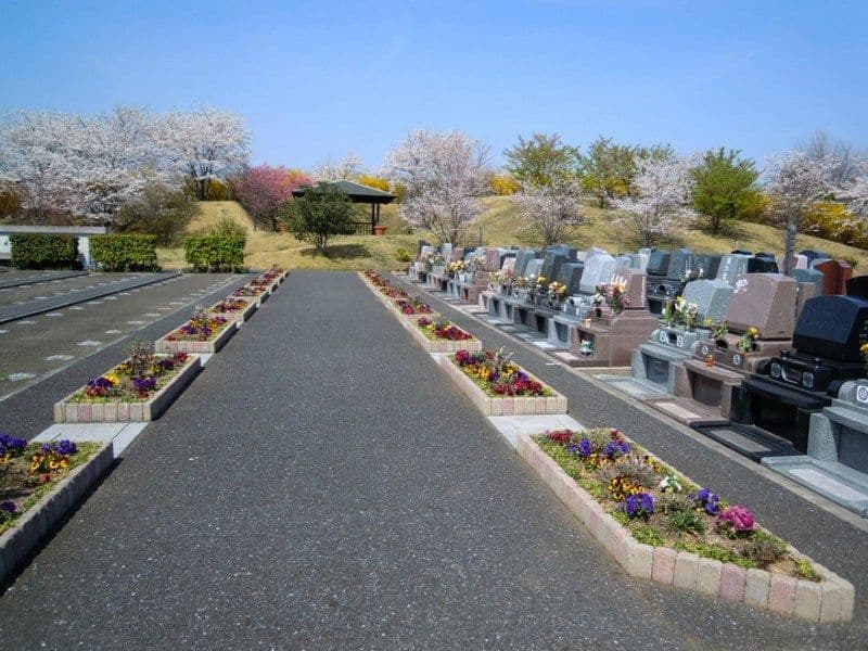 岩槻光輪浄苑　テラス墓地