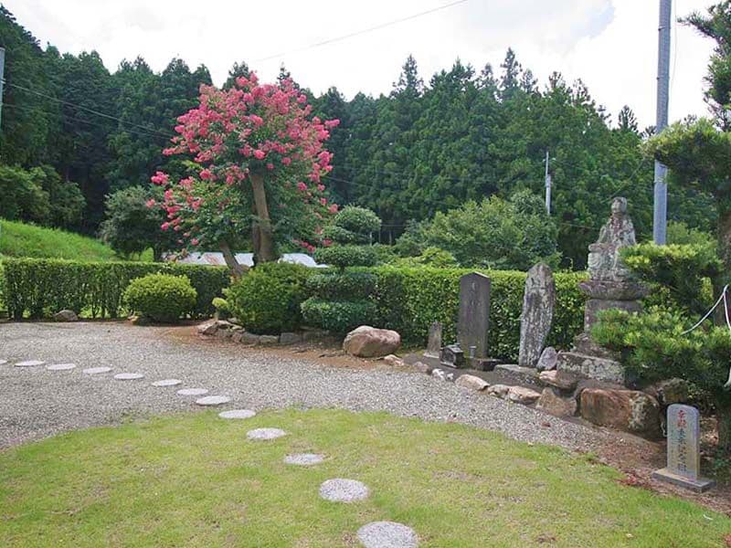 小川町青山メモリアルパーク　境内の石碑