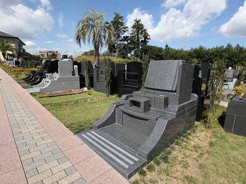 横浜二俣川霊園　バリアフリー設計でどなたでも安心してお参りできる墓域