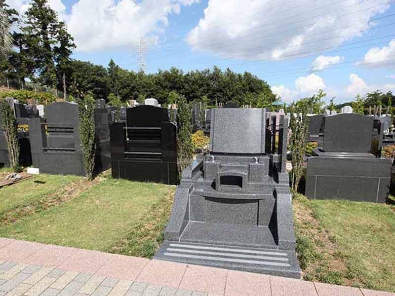 横浜二俣川霊園　ゆとりある設計の墓域②