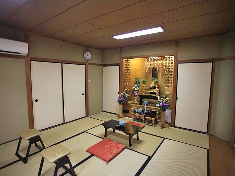 ひばりが丘浄苑　法要を執り行う和室