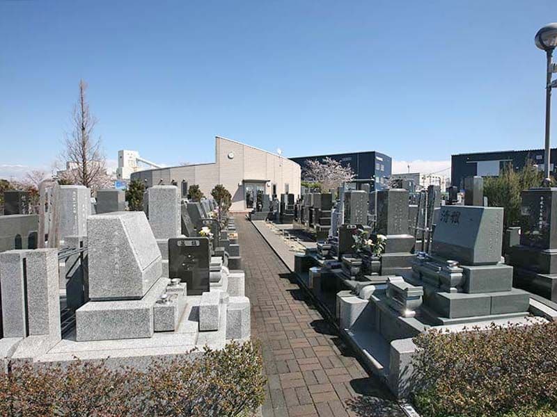 大宮霊園　園内はバリアフリー設計