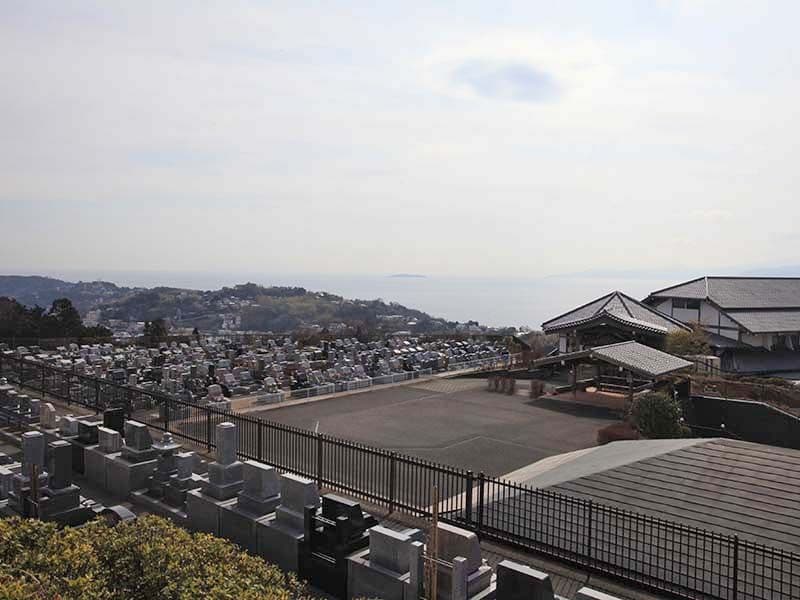 湯河原吉祥公園墓地　相模湾が一望できる立地